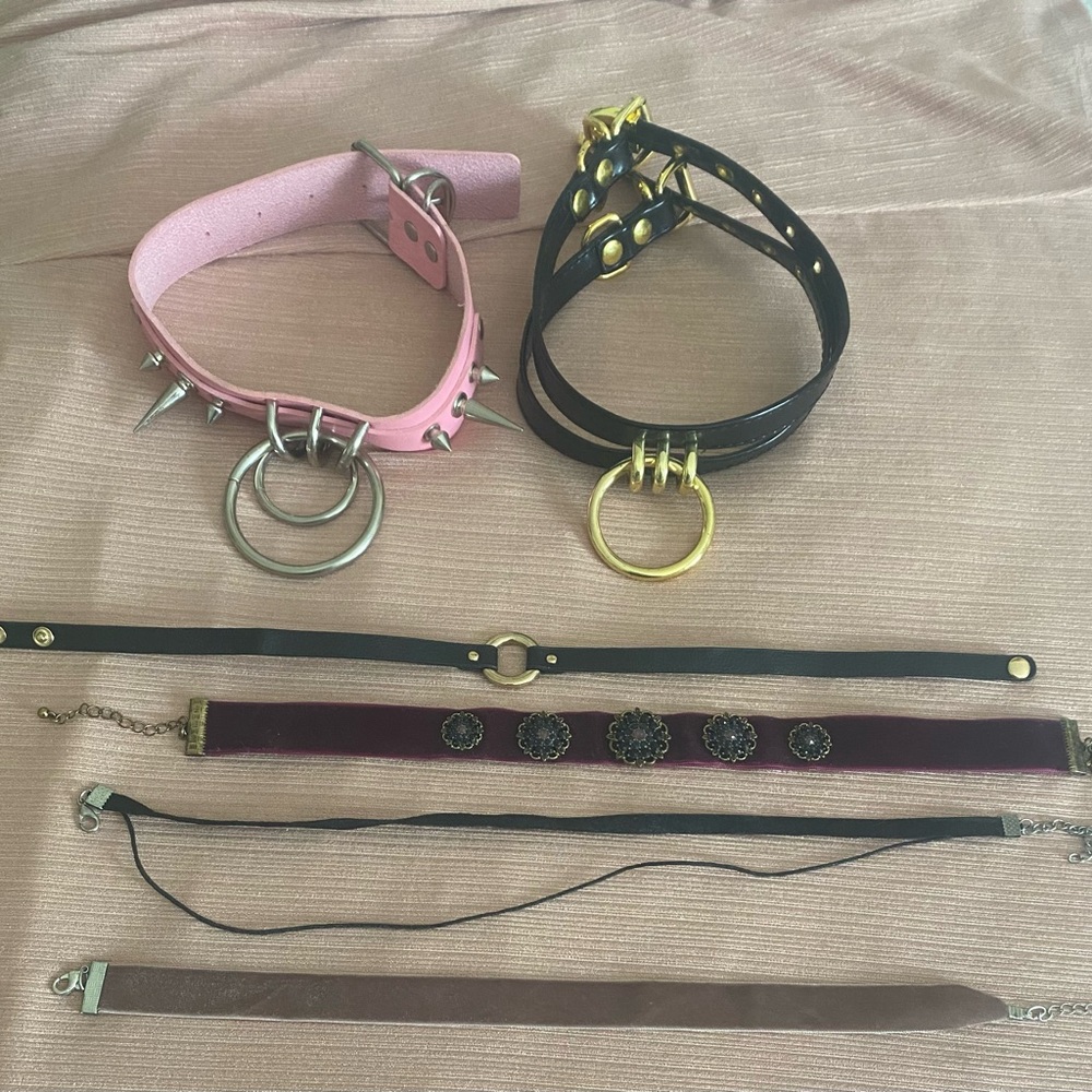 Collection of Chokers Set (6)